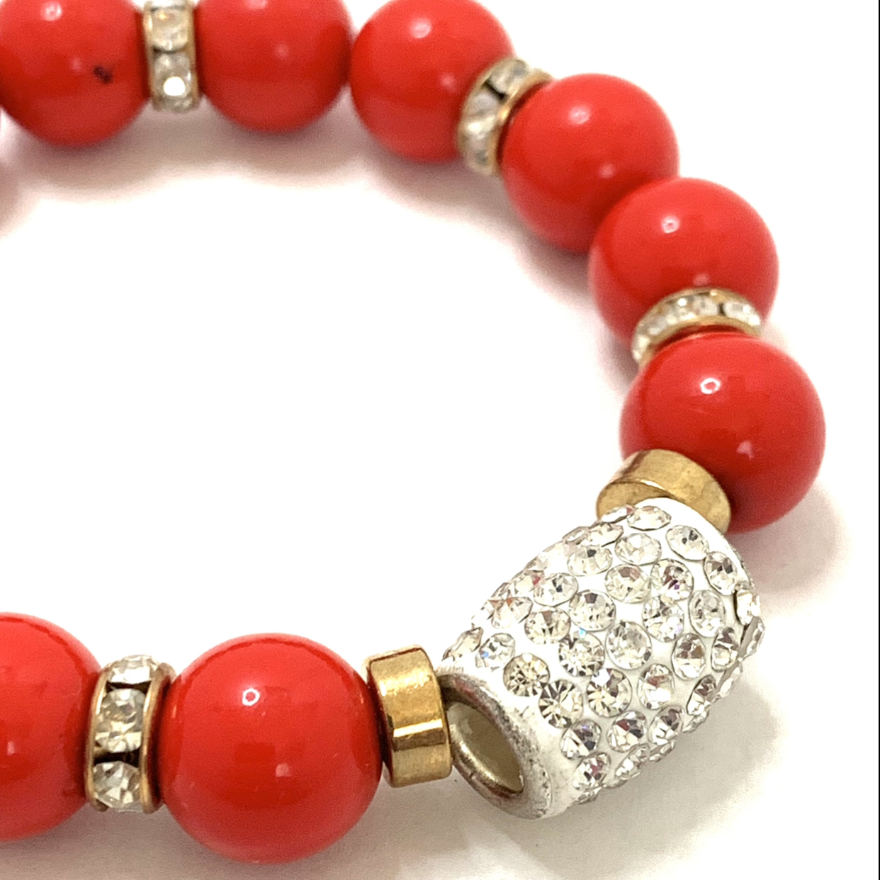 Fashion Style Red Bracelet with Gold/Diamond design